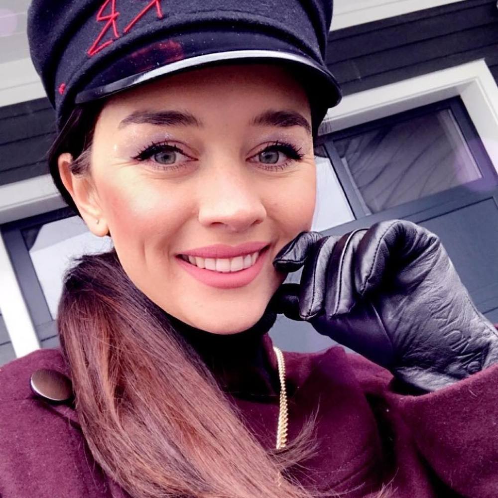 Meet your Posher, Оля